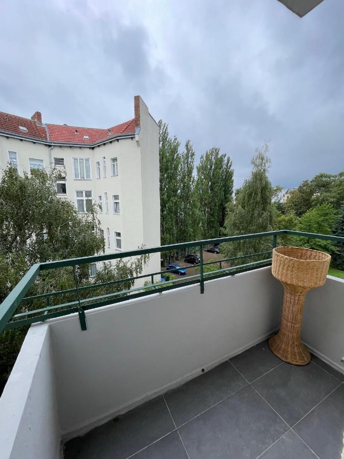 Апартаменти Bright: Flat With Balcony - Kitchen - Free Parking Берлін Екстер'єр фото