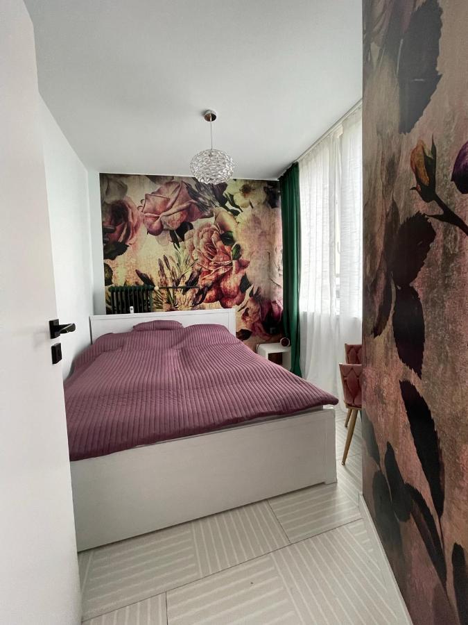 Апартаменти Bright: Flat With Balcony - Kitchen - Free Parking Берлін Екстер'єр фото