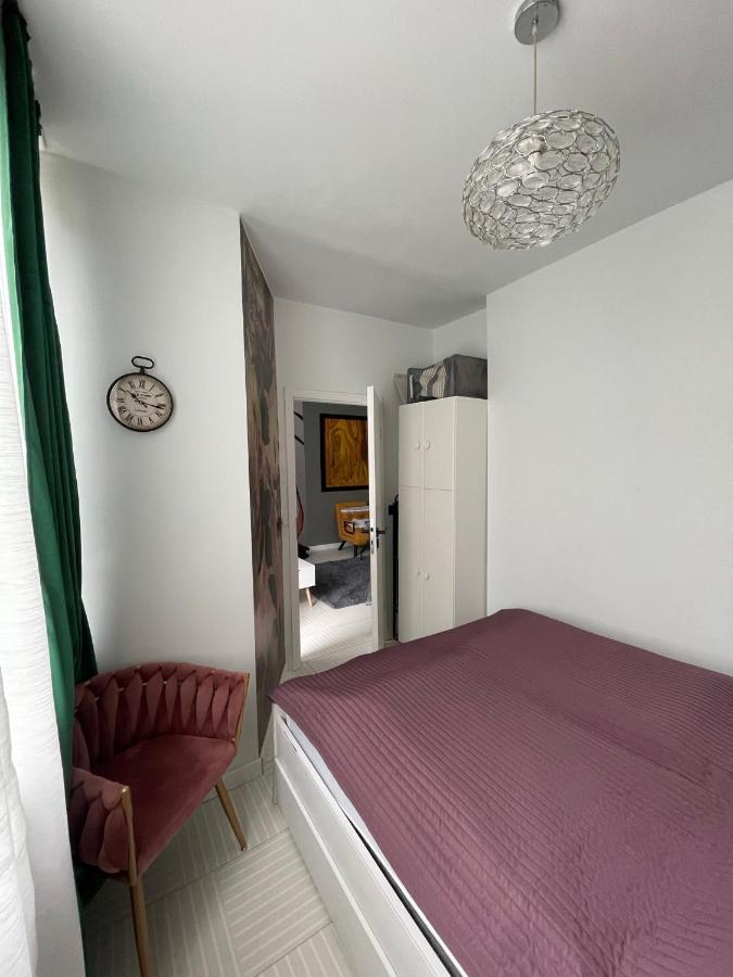 Апартаменти Bright: Flat With Balcony - Kitchen - Free Parking Берлін Екстер'єр фото